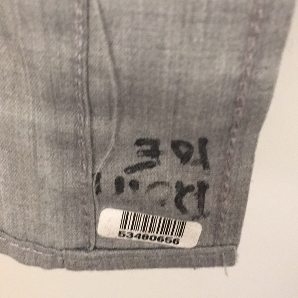 Button Down - Picture 5 of 5